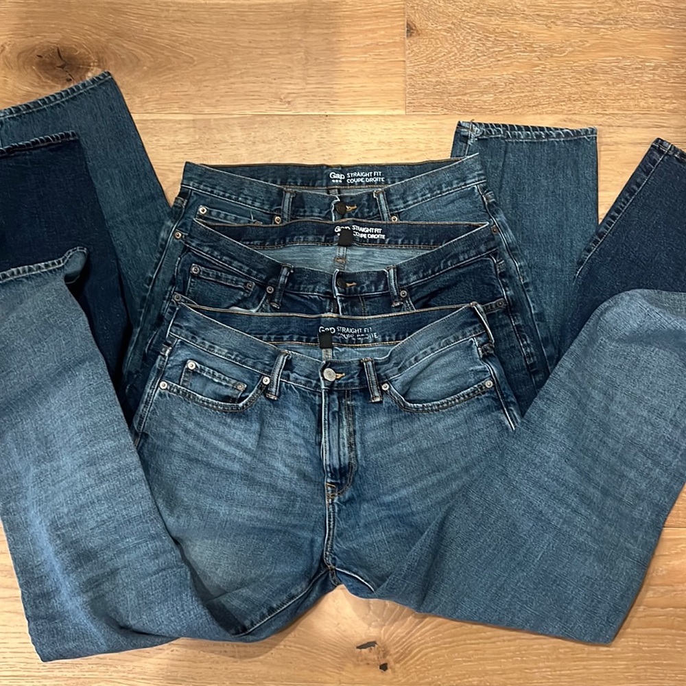 Lot of 3 Men’s Gap Jeans- straight fit- coupe droite